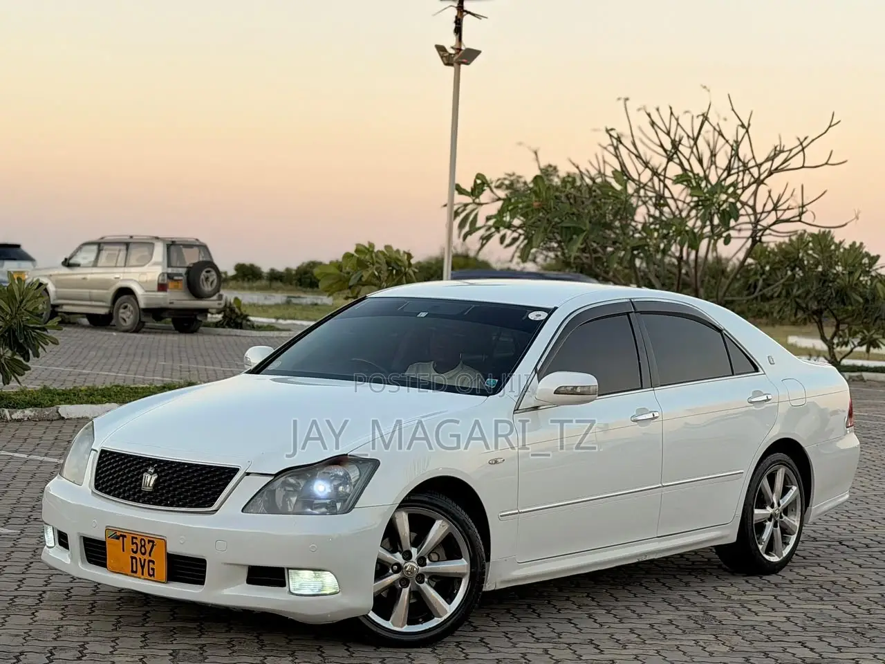 Toyota Crown 2007 White
