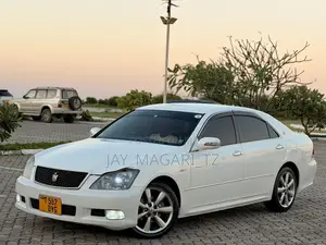 Toyota Crown 2007 White