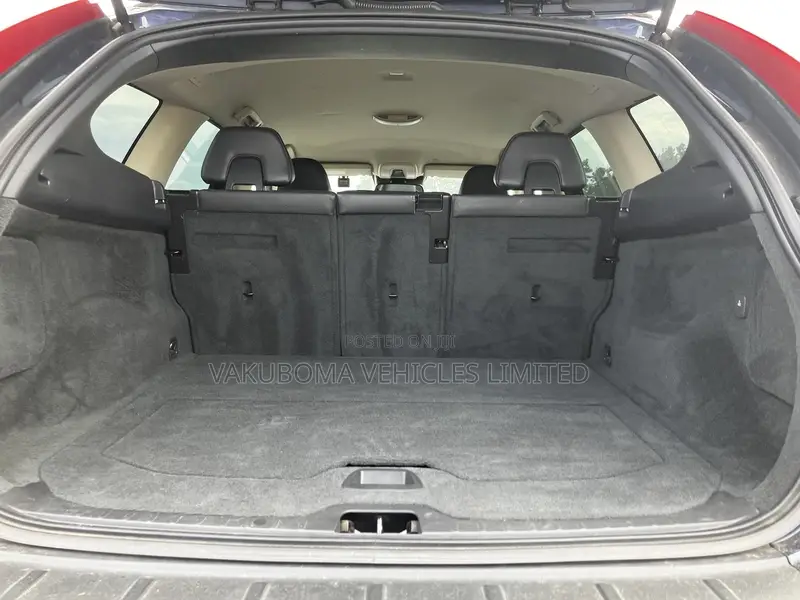 Volvo XC60 2012 Blue