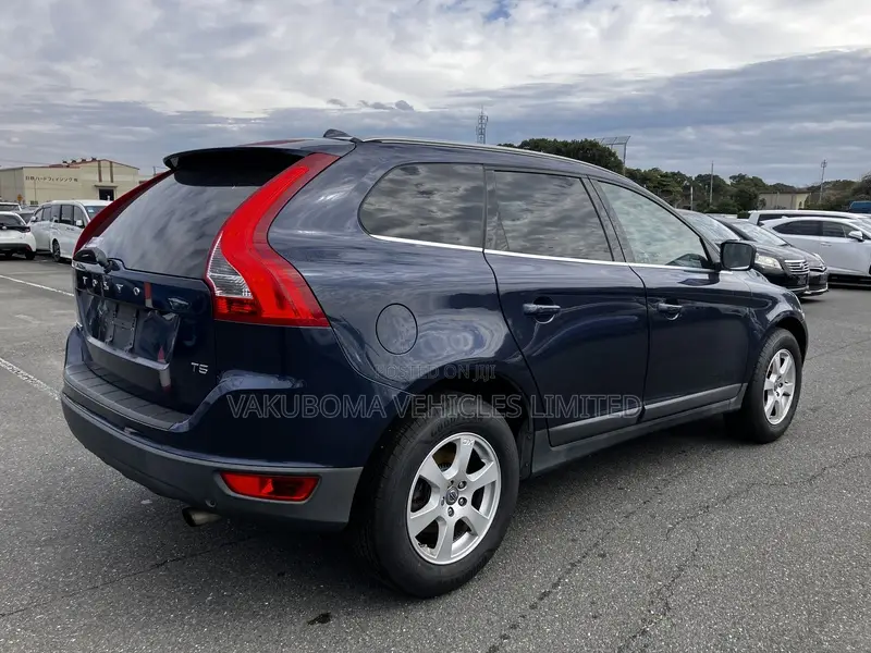 Volvo XC60 2012 Blue