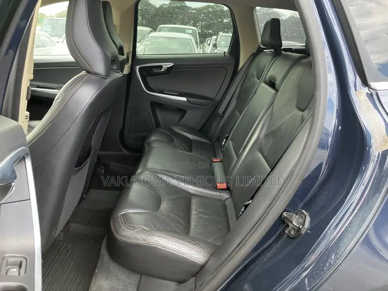Volvo XC60 2012 Blue