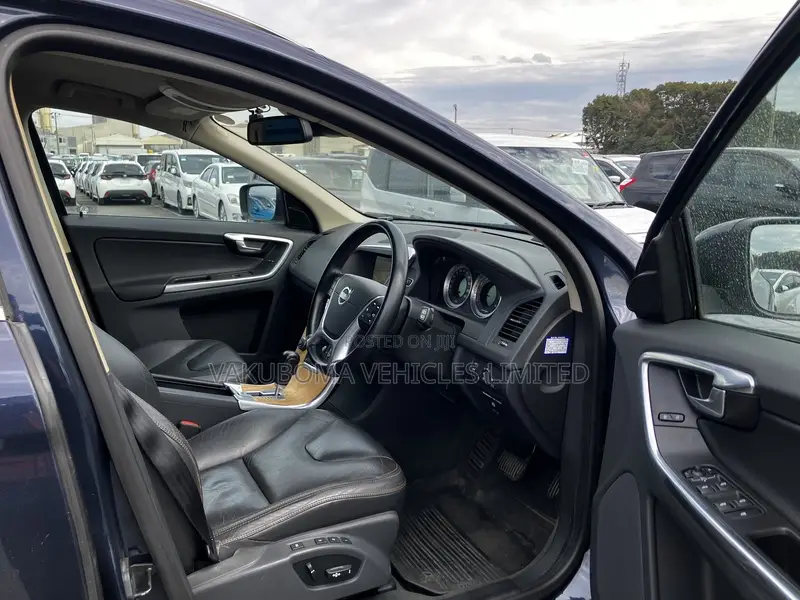 Volvo XC60 2012 Blue