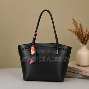 Elegance LuxeHandbags Mpya Zenye Muonekano Wa Kisasa Na Mvuto