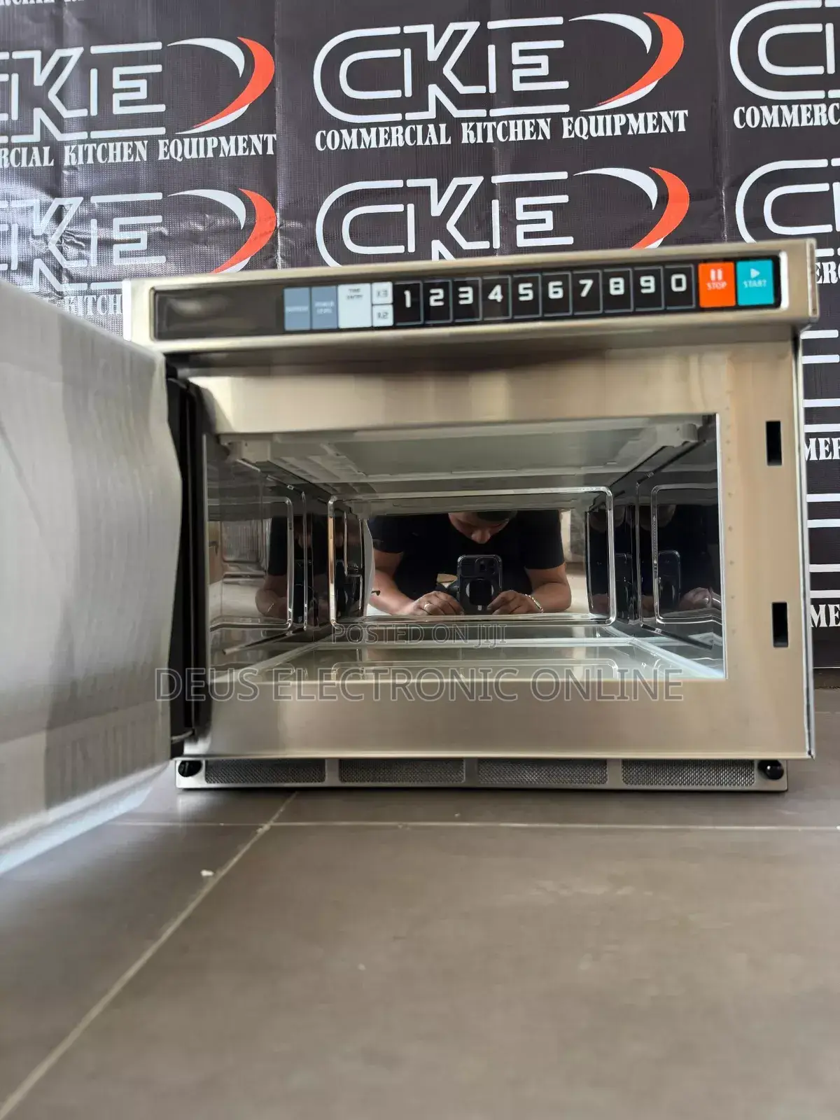 *Commercial Microwave 34l*-
