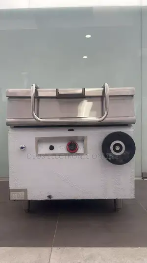 *Gas 120l*
(Mashine Ya Kuchomea Maandazi/Halfkeki - Lita 120)