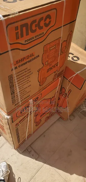 Air Compressor (Oil Type)