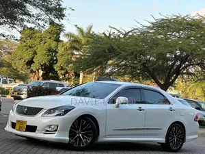 Toyota Crown 2009 Pearl