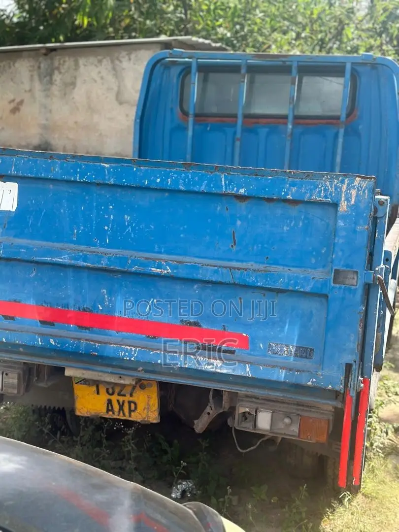 Mitsubishi Canter Double Cabin
