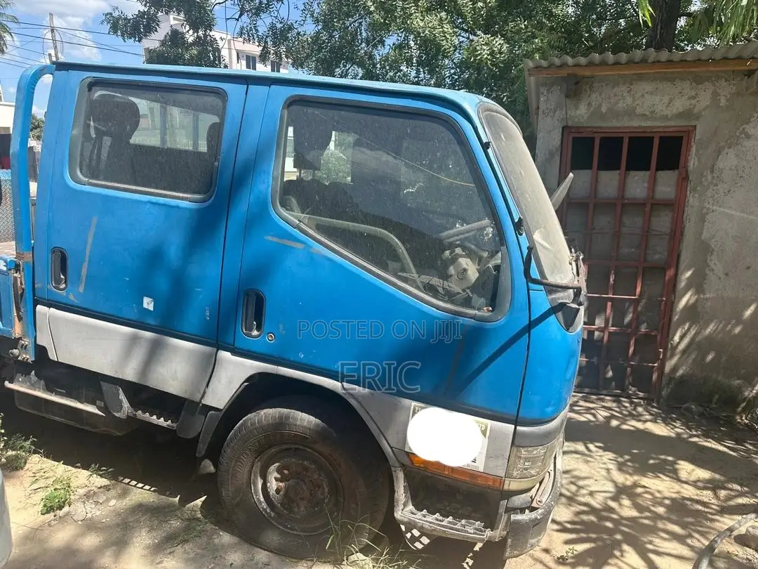 Mitsubishi Canter Double Cabin