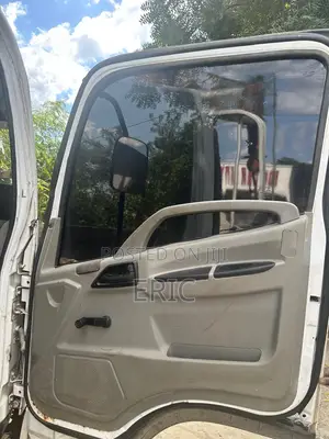 Faw 3 Tone Crane Light Truck