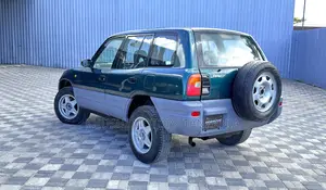 Toyota RAV4 1996 Green