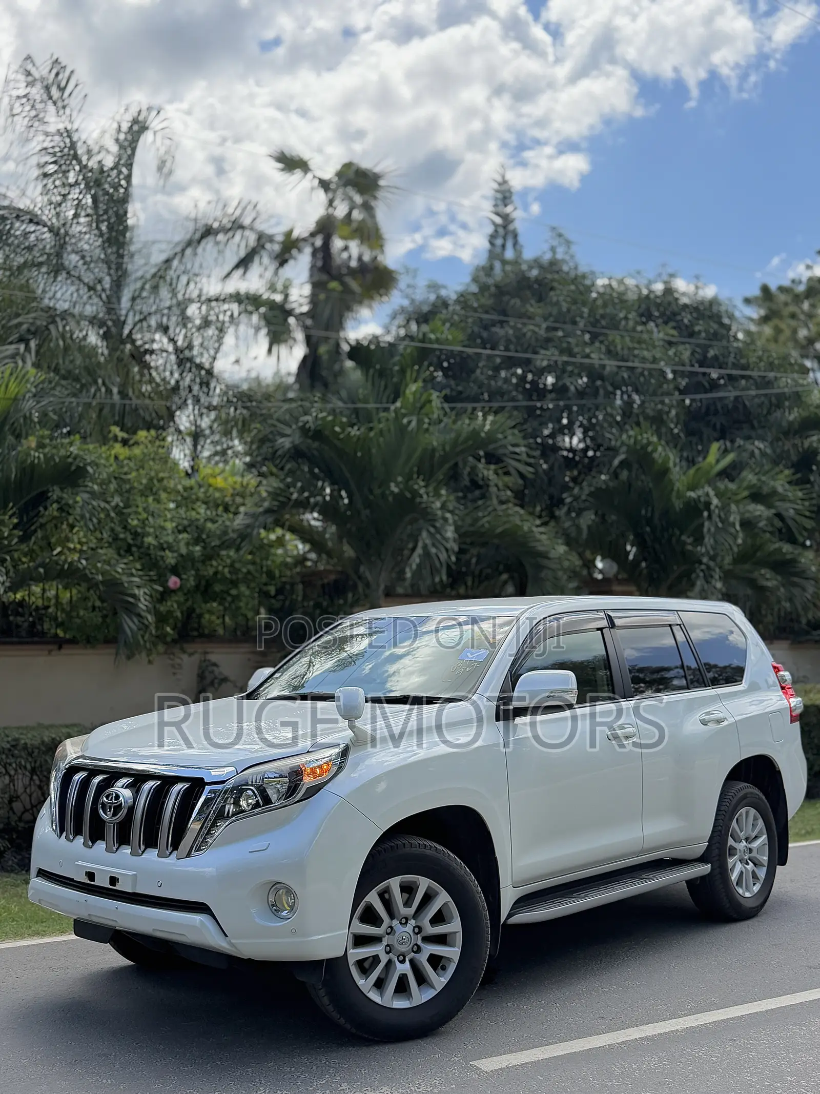 Toyota Land Cruiser Prado 2016 White