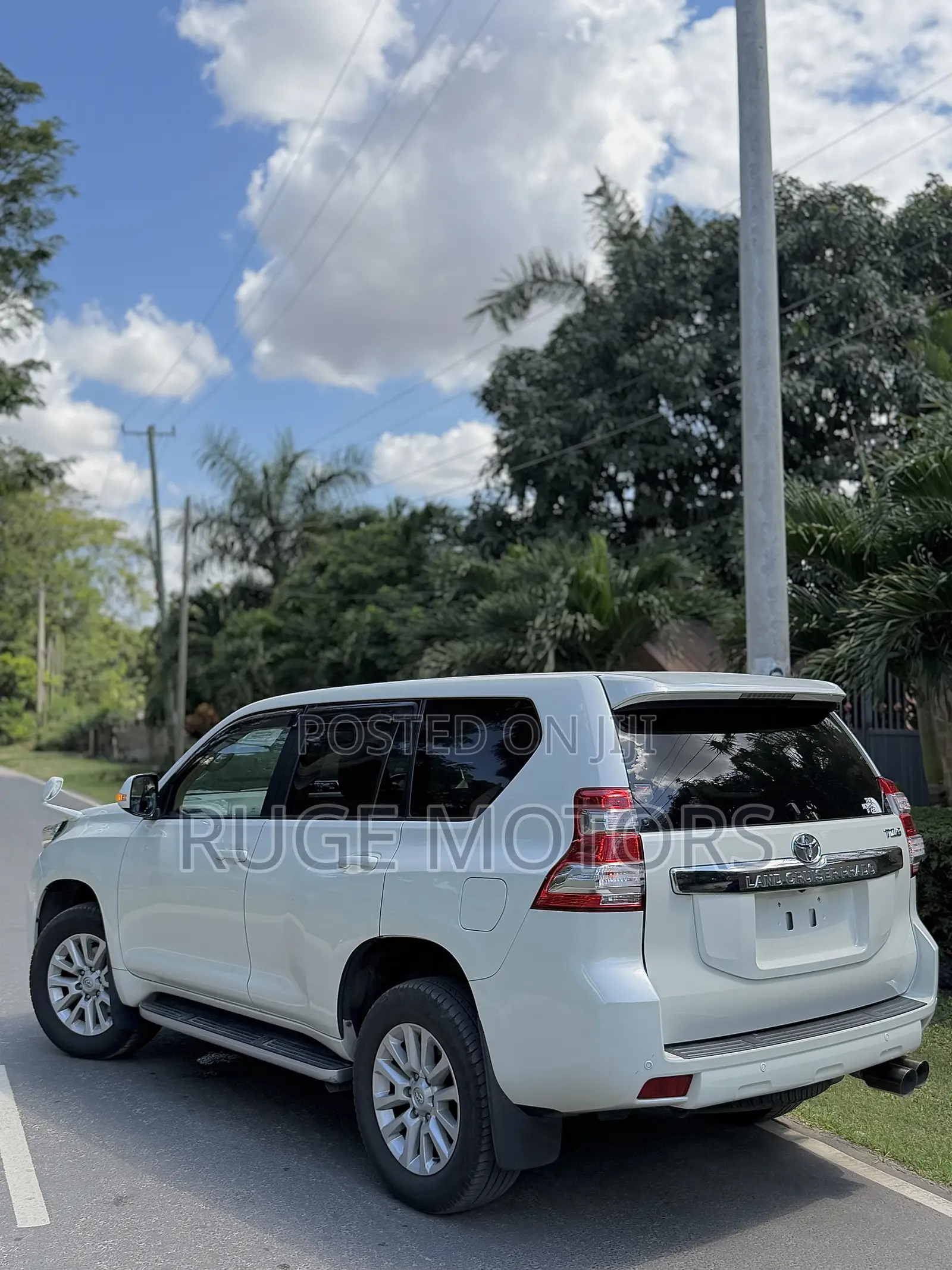Toyota Land Cruiser Prado 2016 White