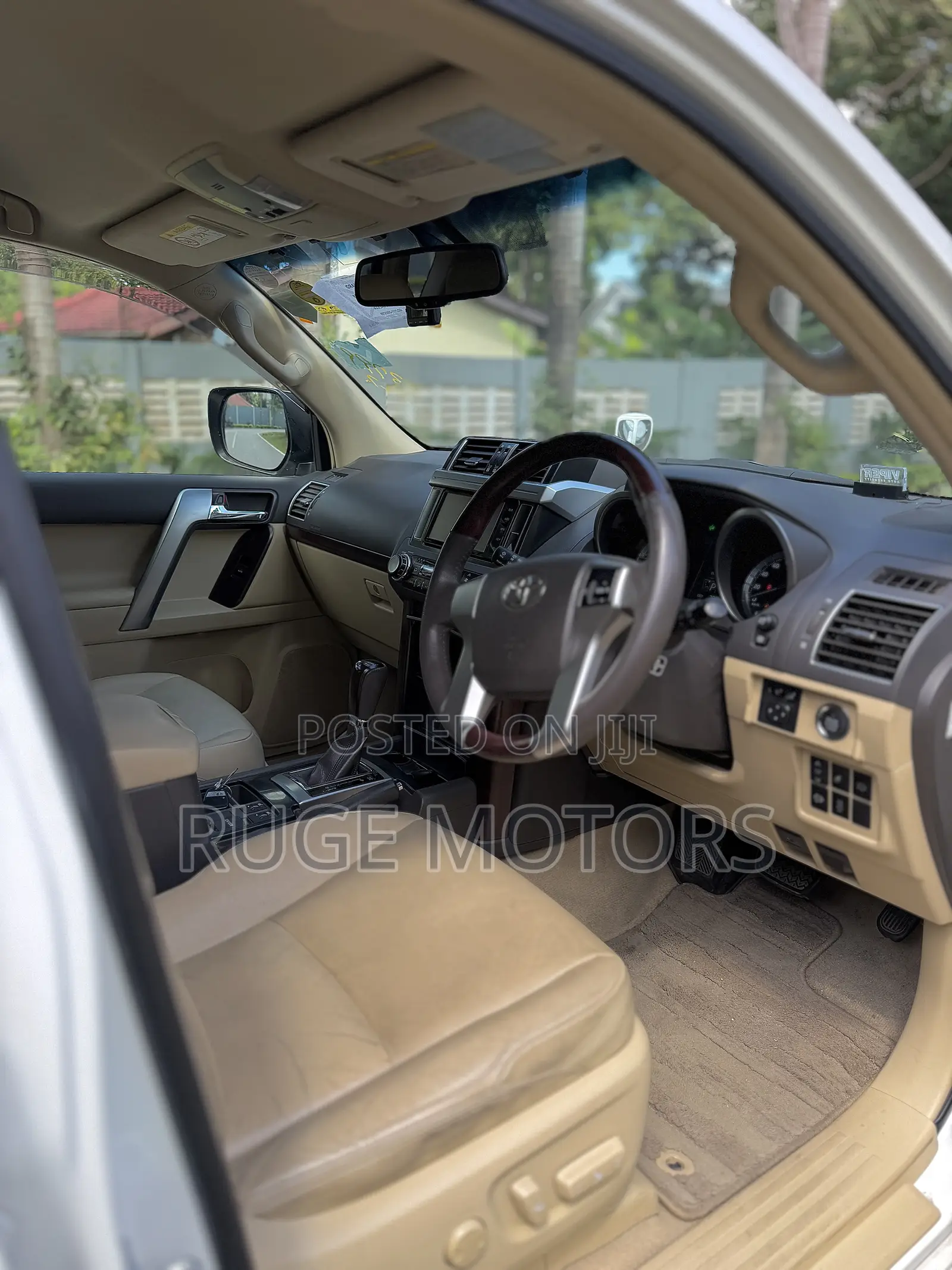 Toyota Land Cruiser Prado 2016 White