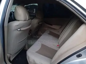 Toyota Crown 2006 Silver