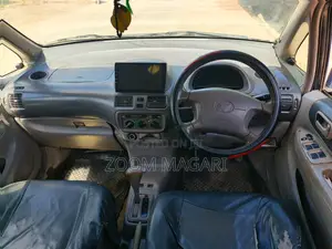 Toyota Corolla Spacio 2000 Blue