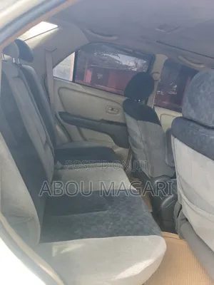 Toyota Harrier 3.0 V6 2003 White