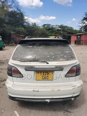 Toyota Harrier 3.0 V6 2003 White