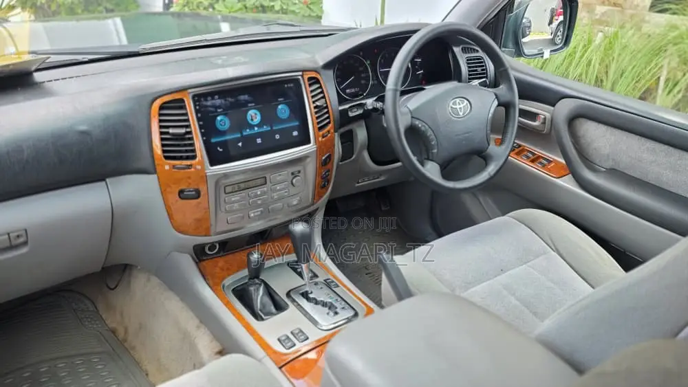 Toyota Land Cruiser 2006 Green