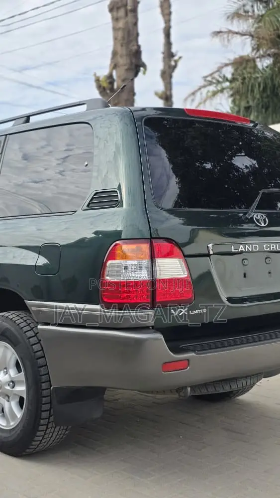 Toyota Land Cruiser 2006 Green