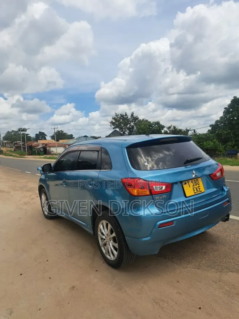 Mitsubishi RVR 2010