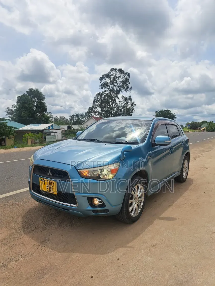 Mitsubishi RVR 2010