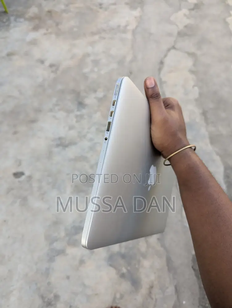 Laptop Apple MacBook 2013 6GB Intel Core i5 HDD 500GB