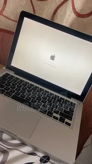 Laptop Apple MacBook 2013 6GB Intel Core i5 HDD 500GB