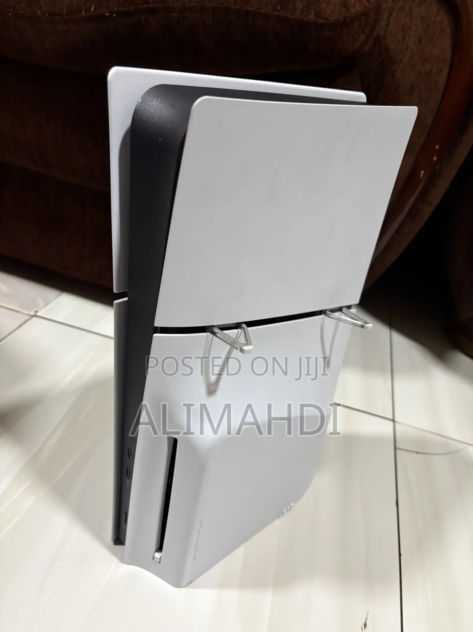 Selling Playstation5(Slim With Disk) It Comes With 1 Controllers