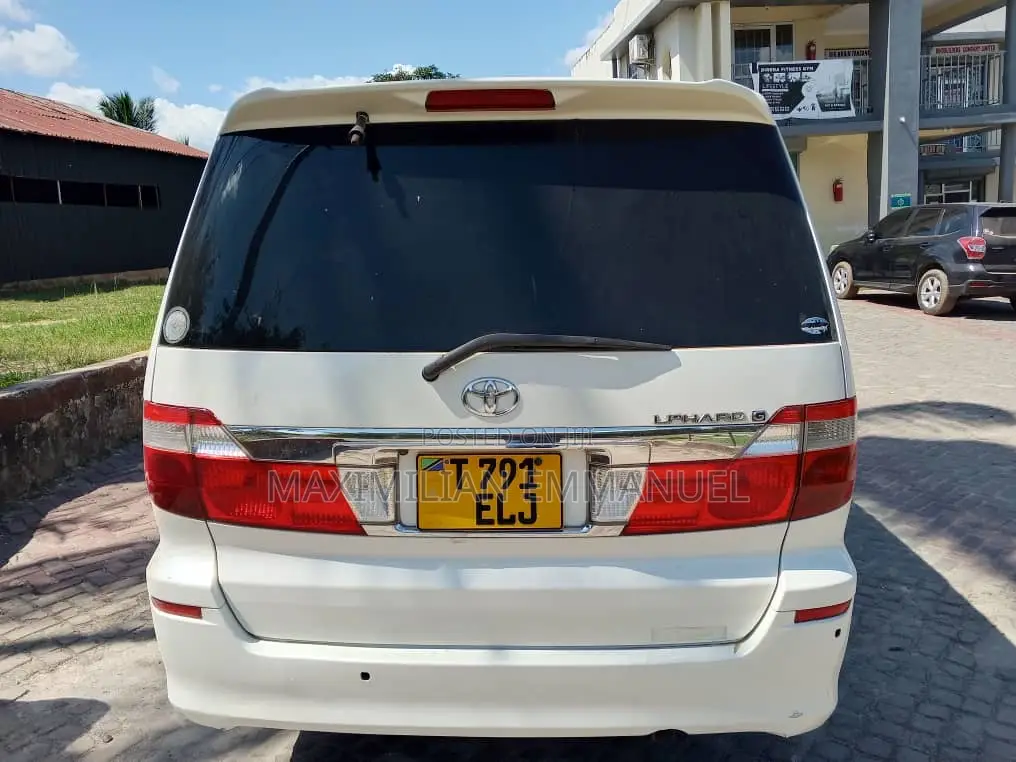 Toyota Alphard 2007 White