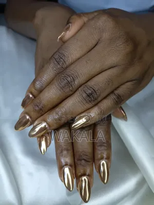 Hard Gel Nails - Rose Gold Chrome Mirror | Almond Shape
