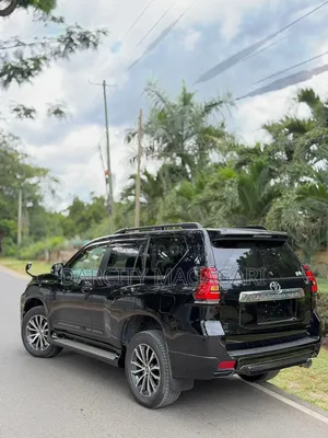 Toyota Land Cruiser Prado 2019 Black