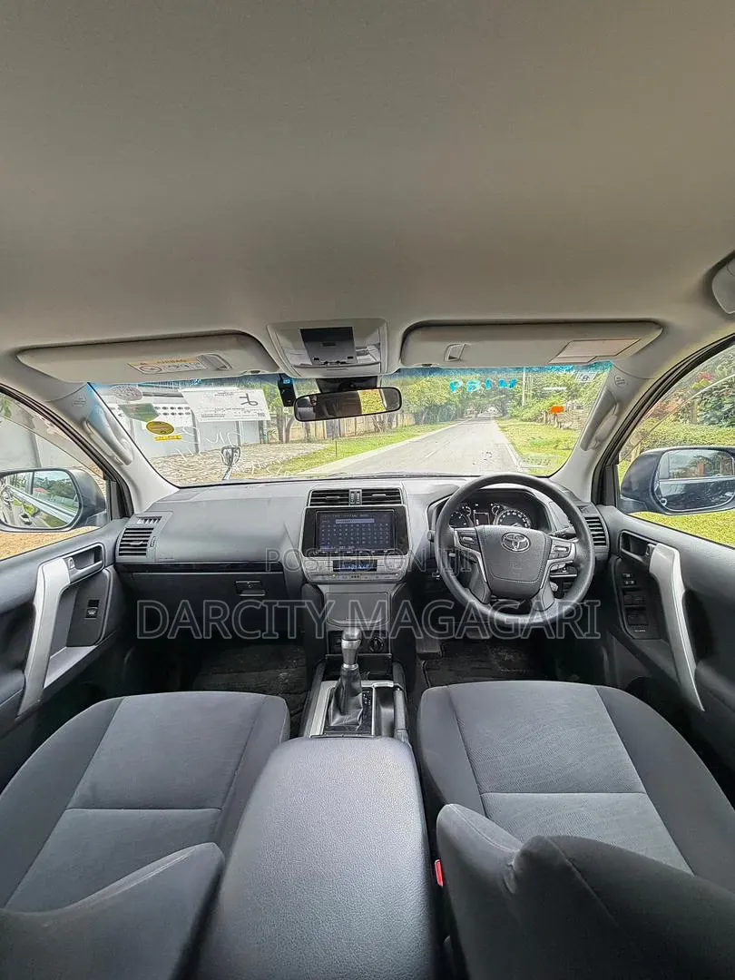 Toyota Land Cruiser Prado 2019 Black