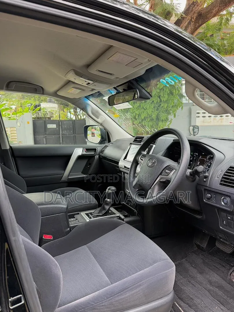 Toyota Land Cruiser Prado 2019 Black