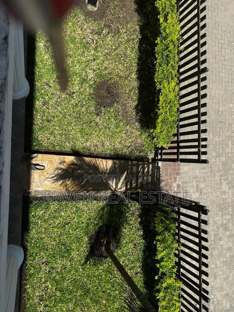 Furnished 4bdrm Villa in Masaki for rent