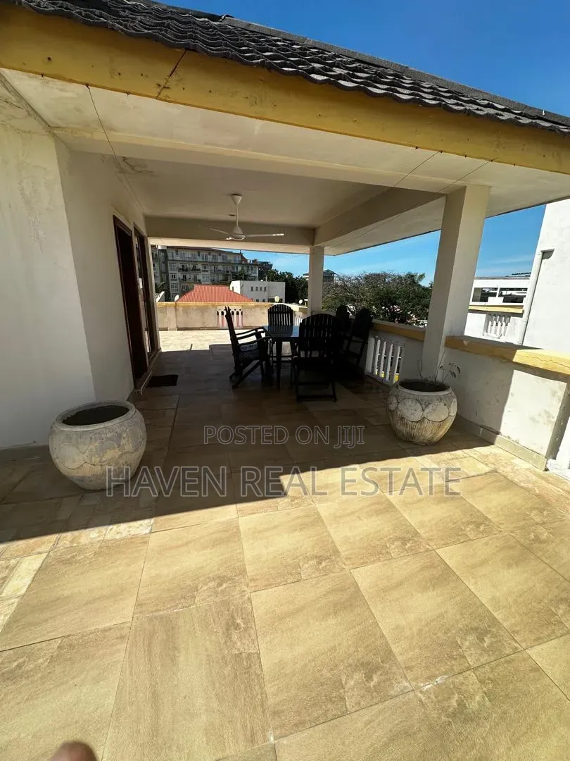 Furnished 4bdrm Villa in Masaki for rent