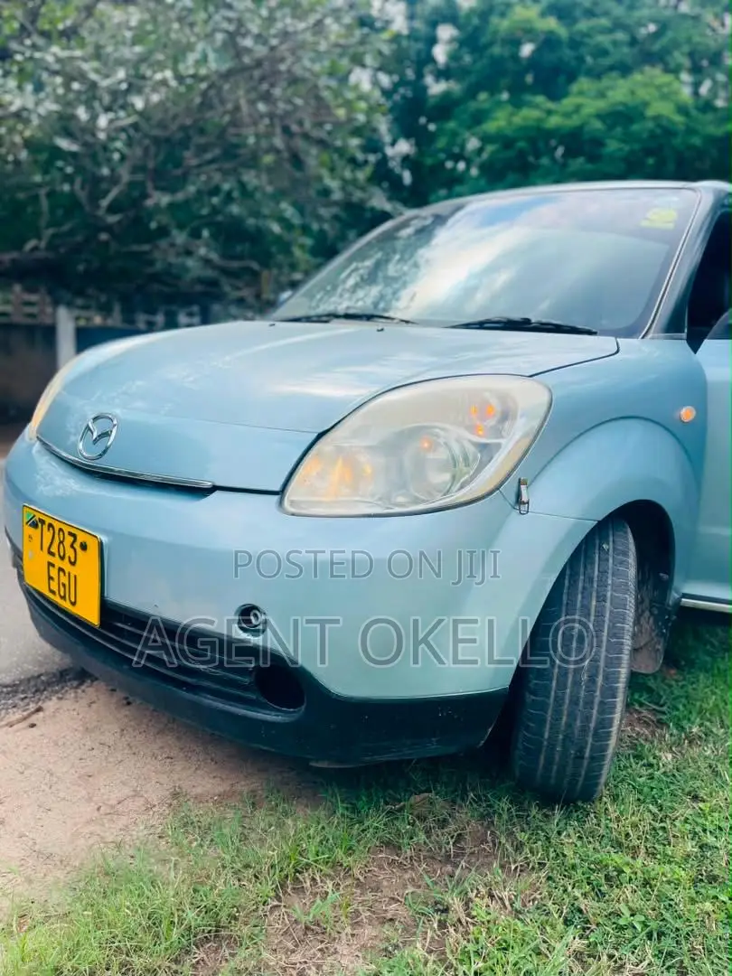 Mazda Verisa 2005 Blue