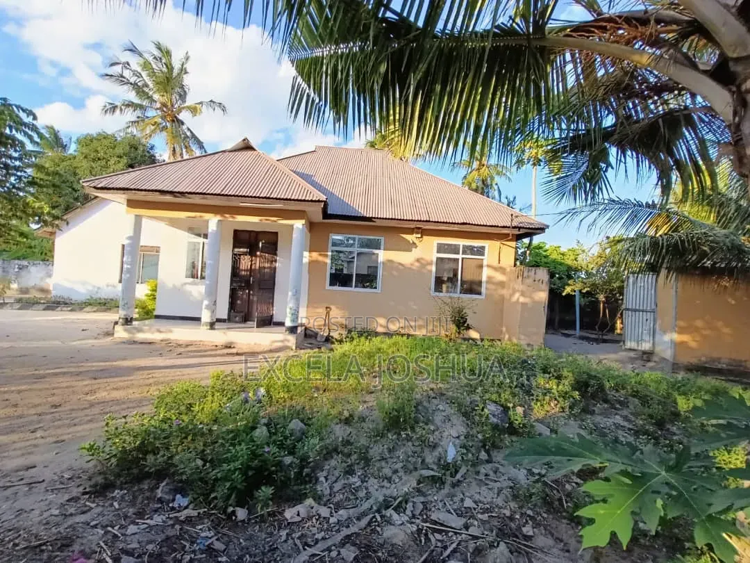 5bdrm House in Excela Joshua, Kitunda for sale