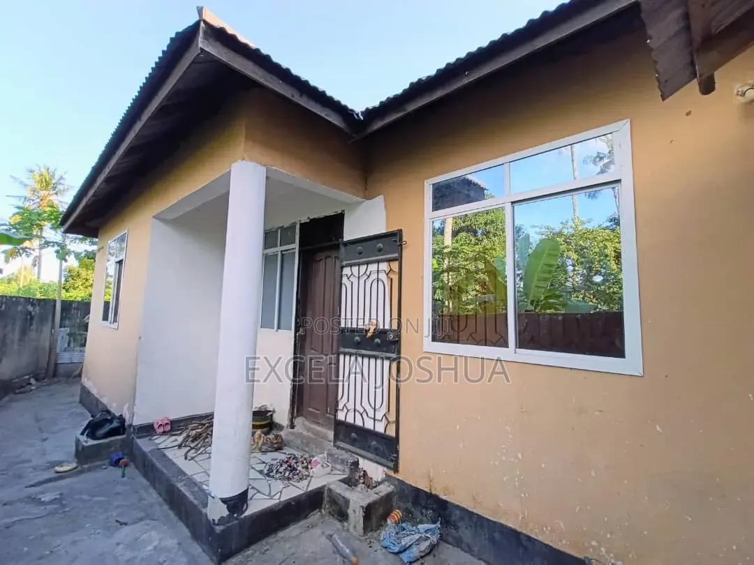 5bdrm House in Excela Joshua, Kitunda for sale