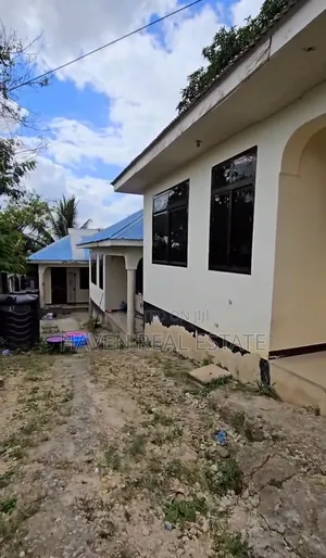3bdrm Apartment in Kimara for sale