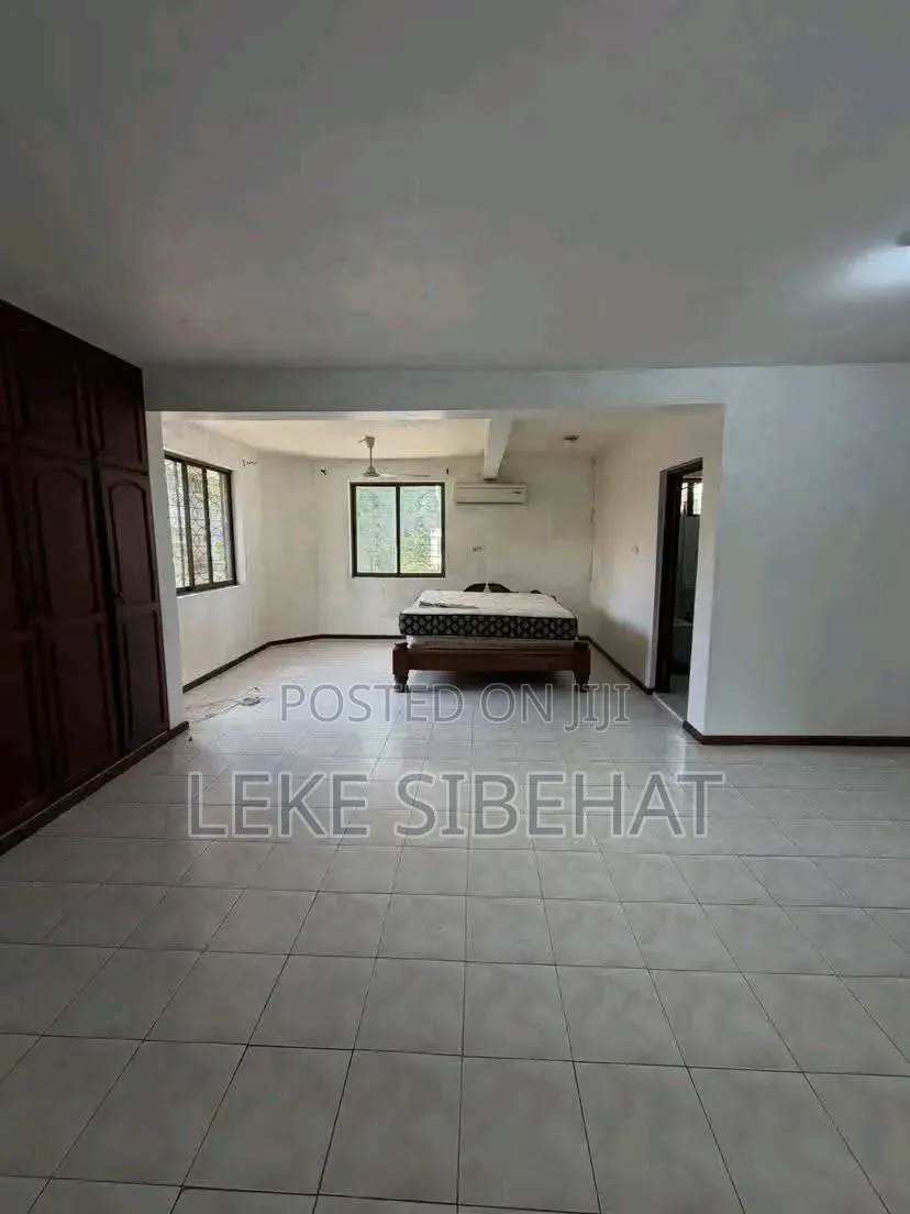 5bdrm House in Masaki for rent