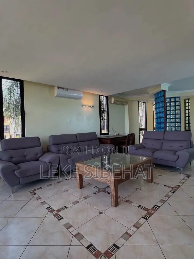 4bdrm House in Oyster Bay for rent