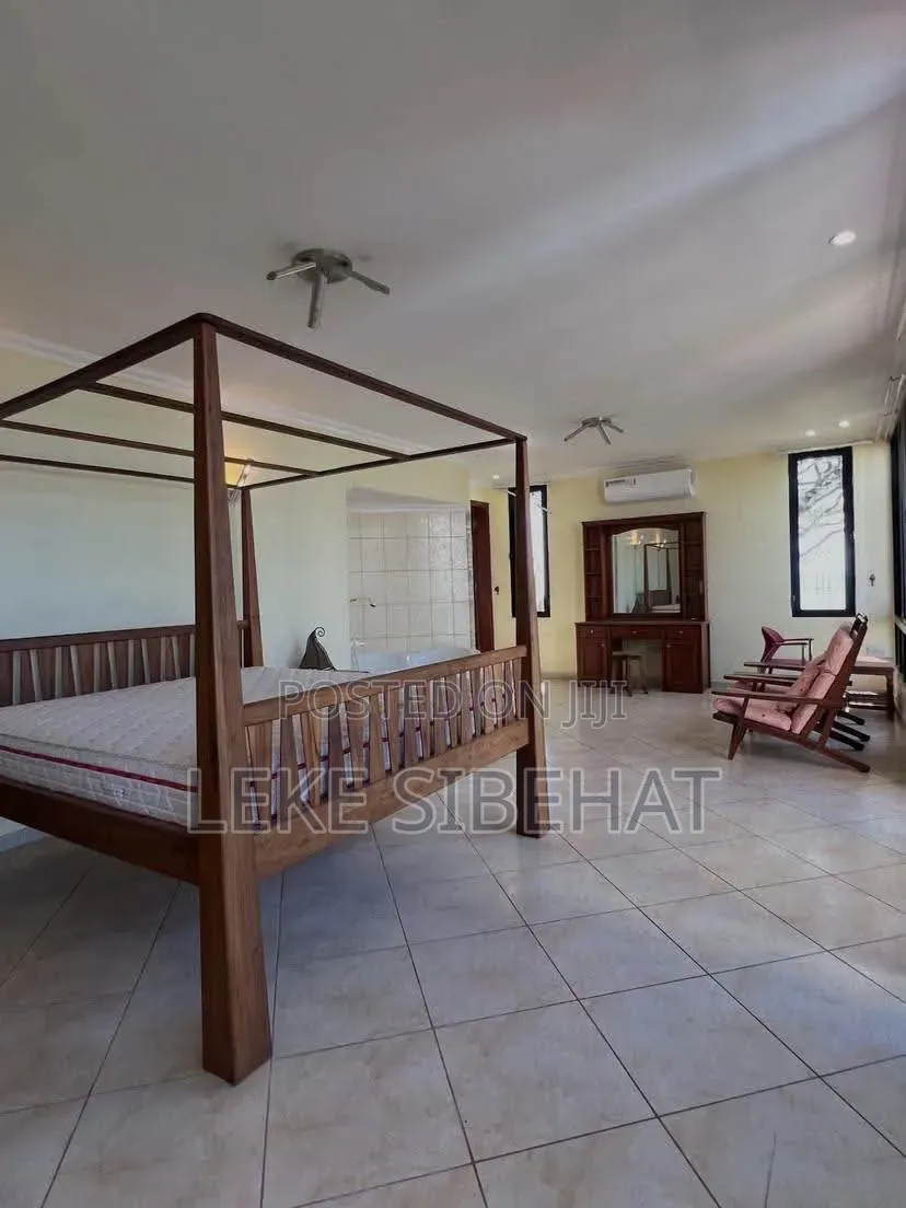 4bdrm House in Oyster Bay for rent