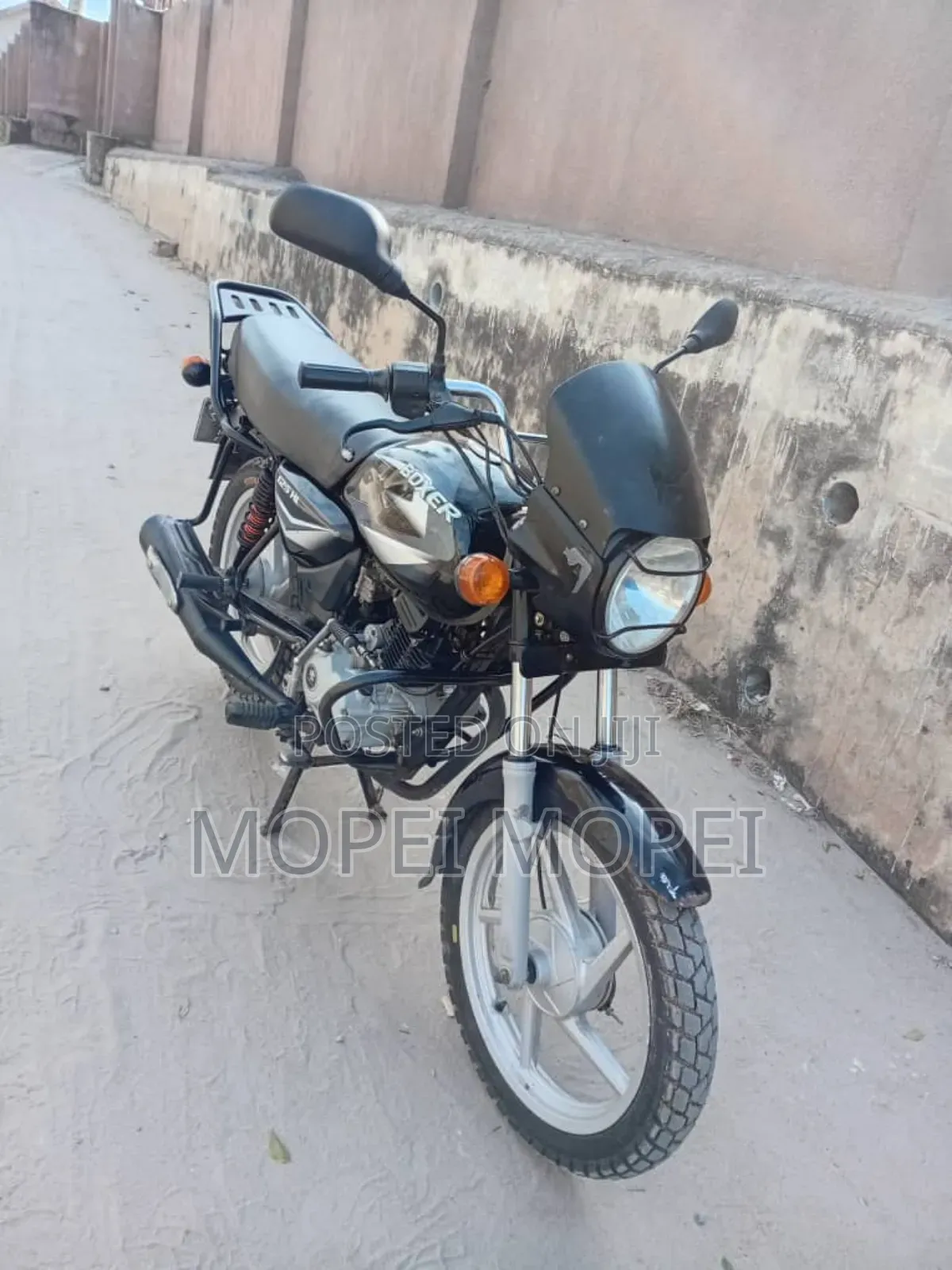 Bajaj Boxer 125 2025 Black