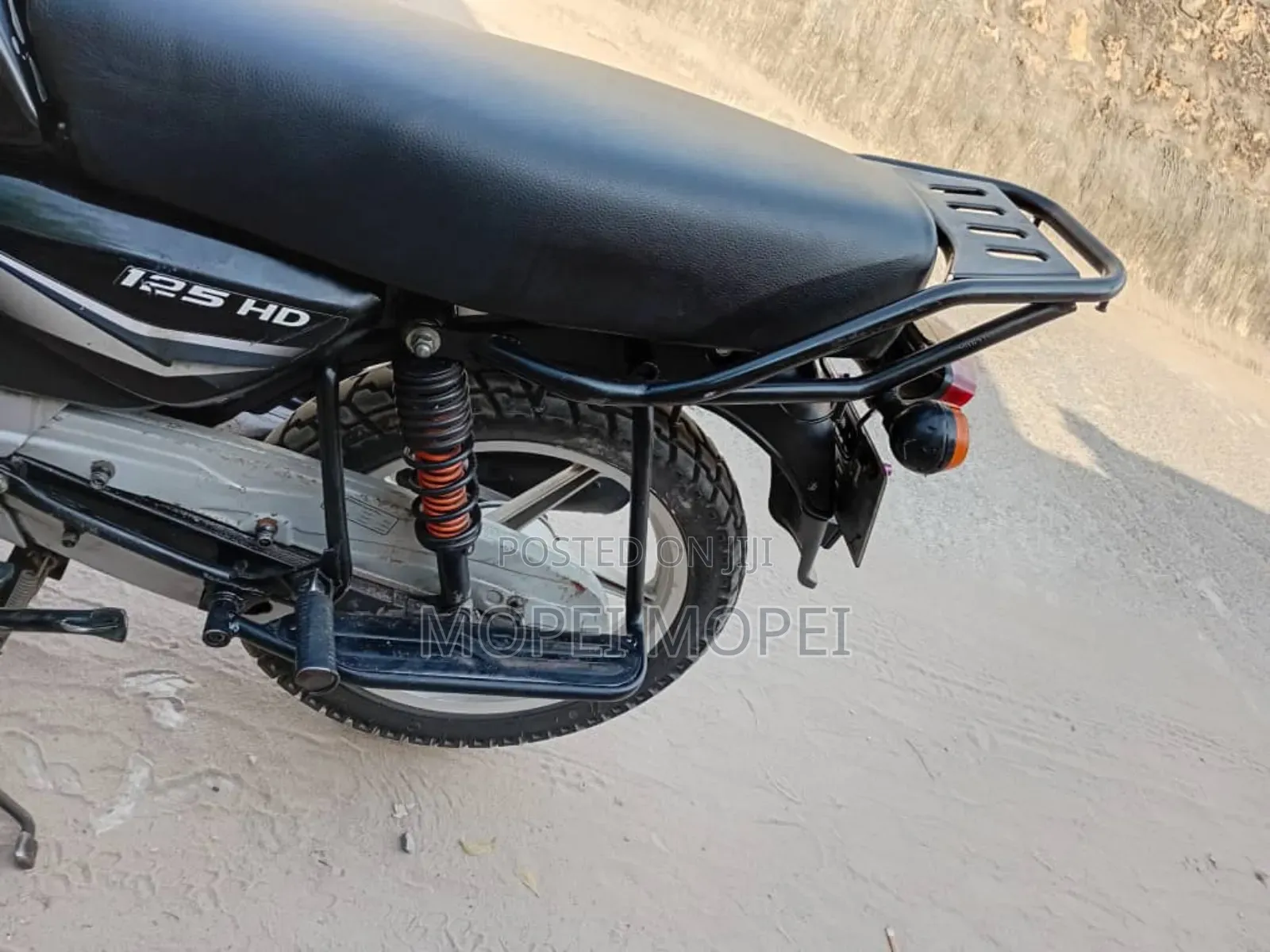 Bajaj Boxer 125 2025 Black