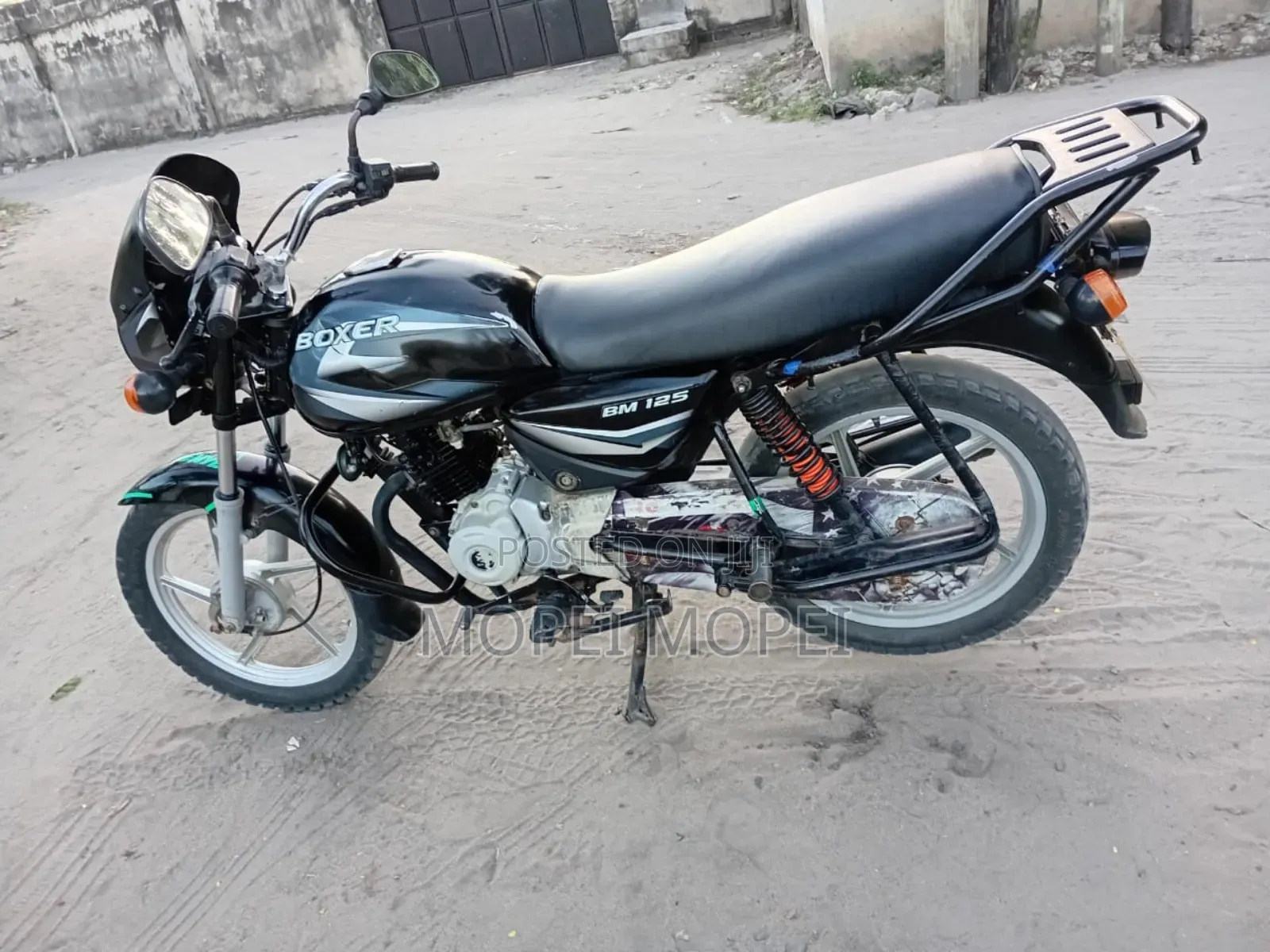 Bajaj Boxer 125 2021 Black