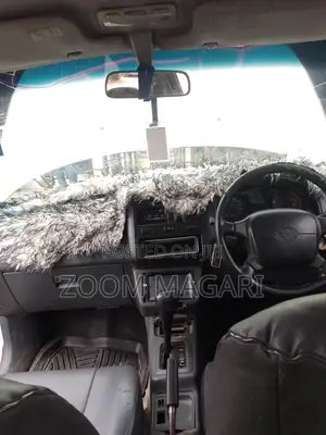 Toyota RAV4 1999 White