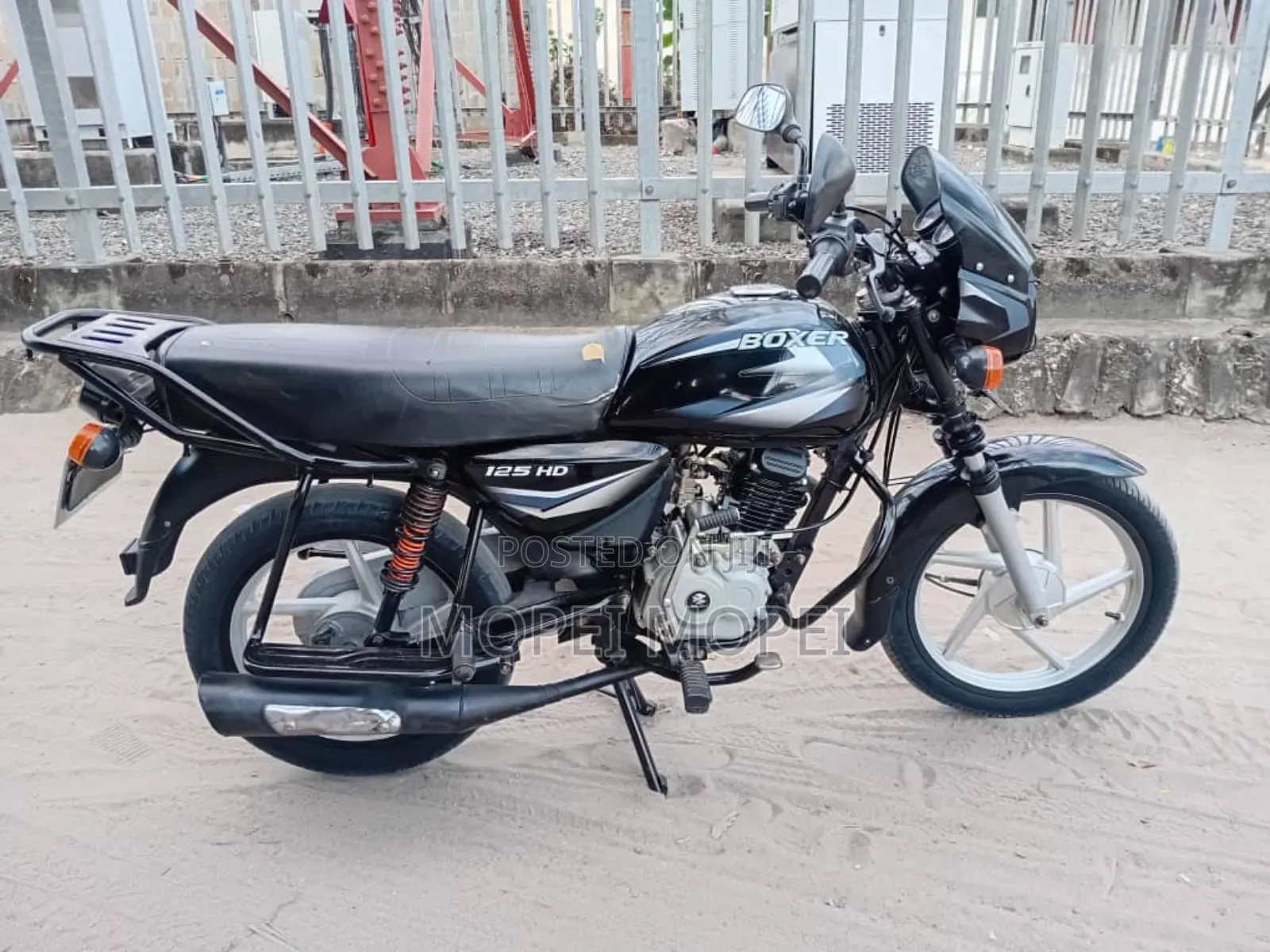 Bajaj Boxer 125 2025 Black