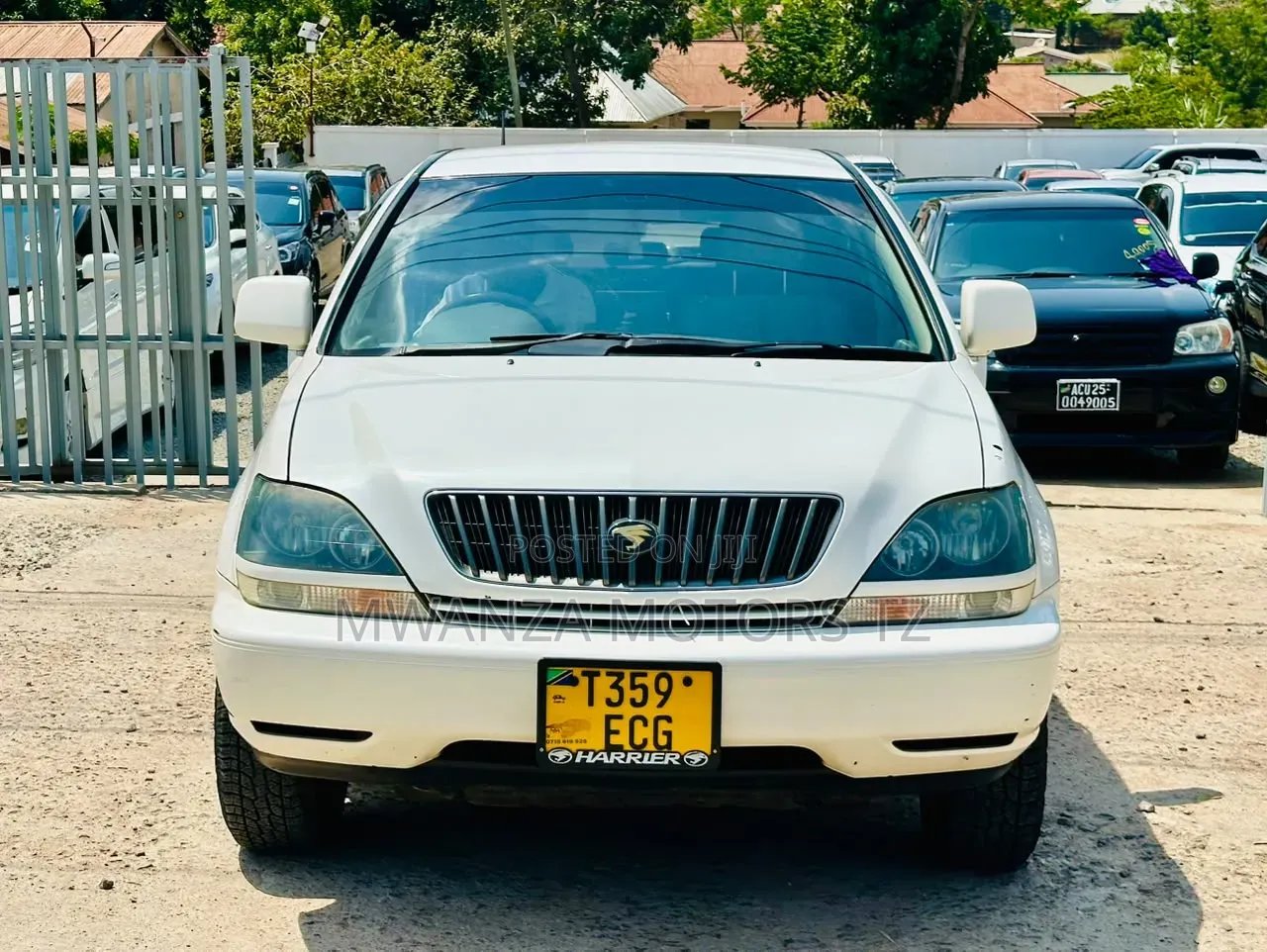 Toyota Harrier 1999 White