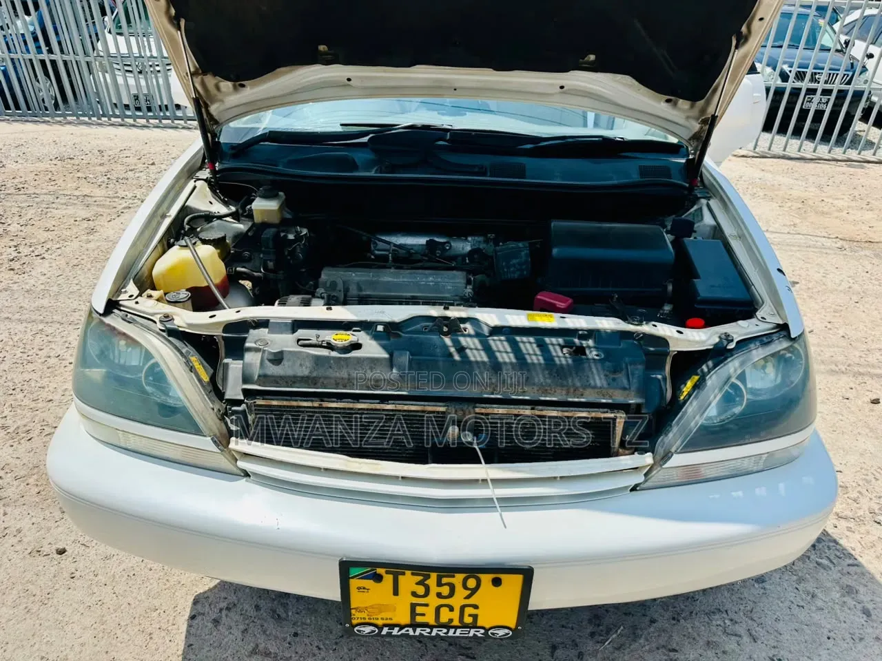 Toyota Harrier 1999 White